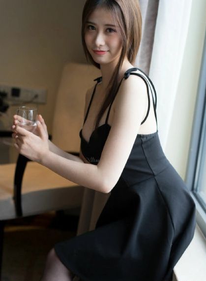 《樱桃嘴与大鼻子》_在线电影免费观看